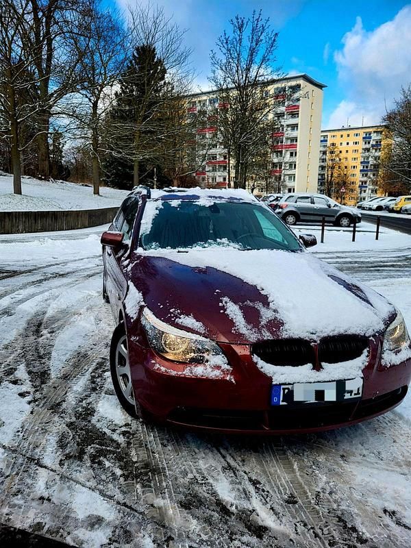 Rot Gebraucht 2005 BMW 523 Kombi | 4.500 € (Teuer) - Bild 1/4