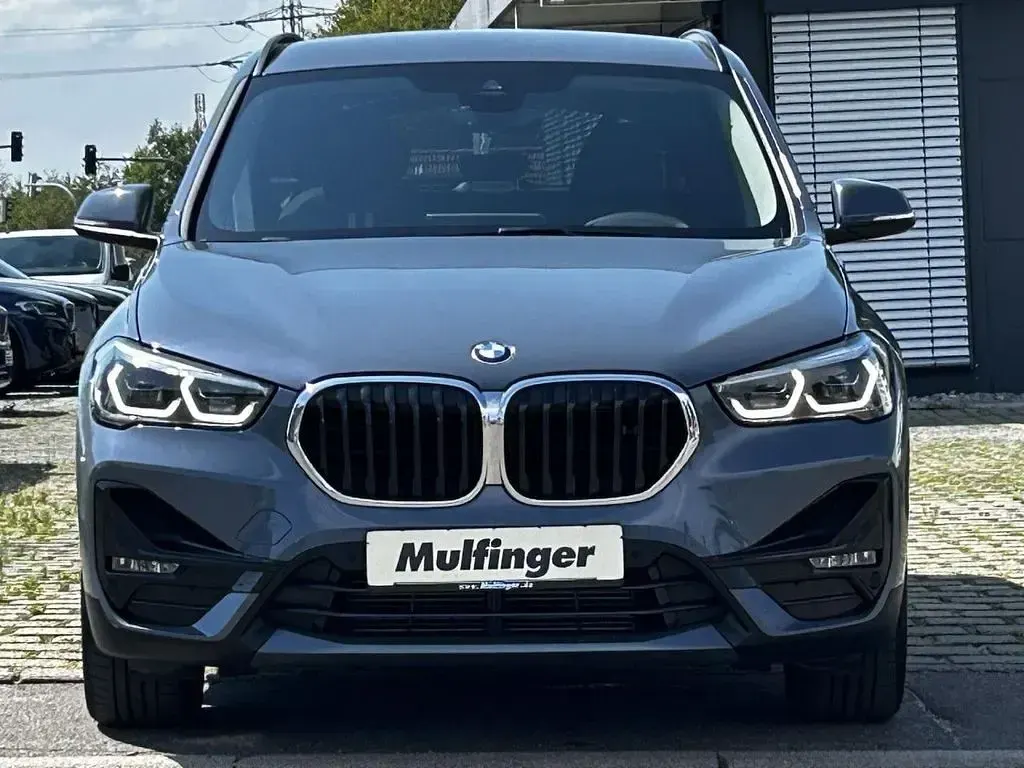 Gebraucht BMW X1 Sport Line 190 PS (139 kW) 2022 Grau SUV