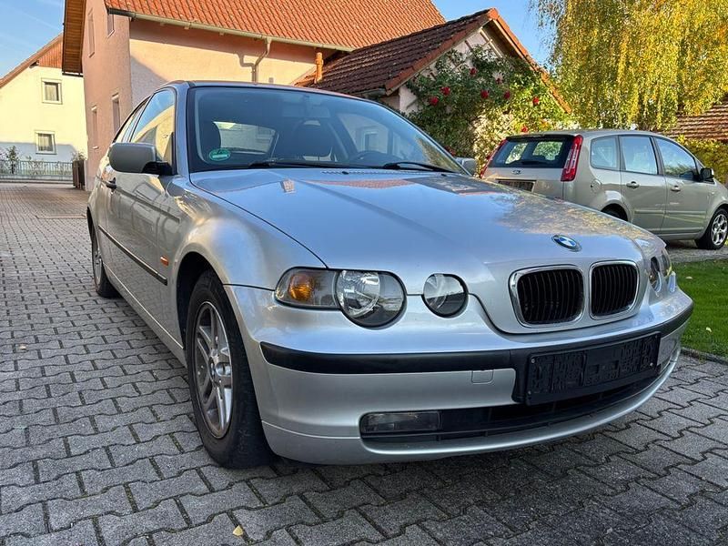 Silber Gebraucht 2001 BMW 316 Compact Kleinwagen | 1.999 € (Fairer Preis) - Bild 1/4