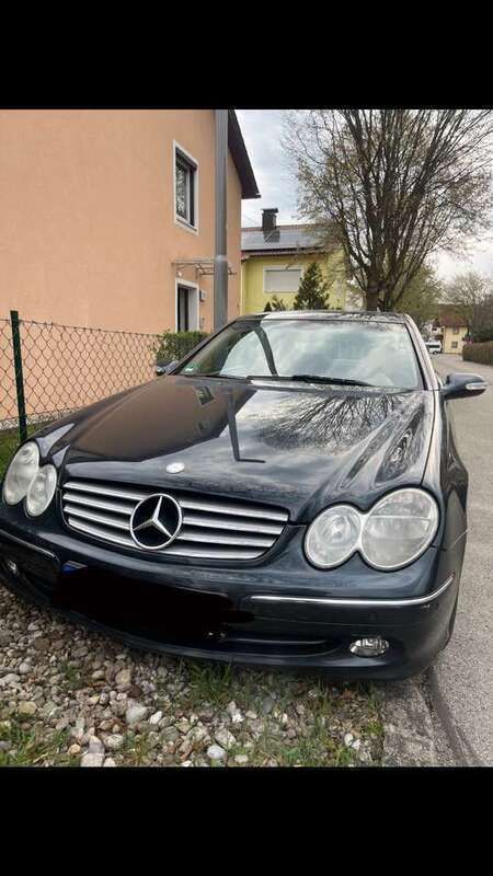 Schwarz Gebraucht 2004 Mercedes CLK200 Elegance Coupé | 4.200 € (Etwas zu teuer) - Bild 1/4