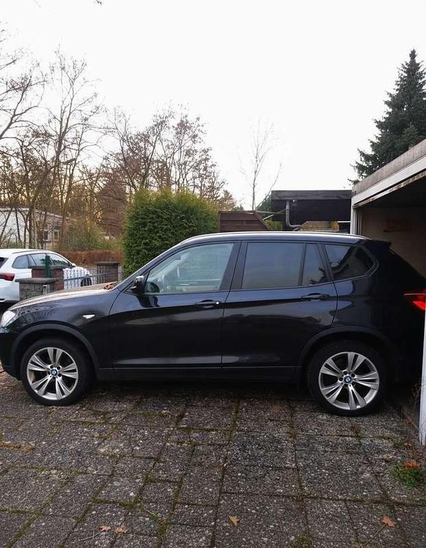 Gebraucht BMW X3 184 PS (135 kW) 2011 Schwarz SUV