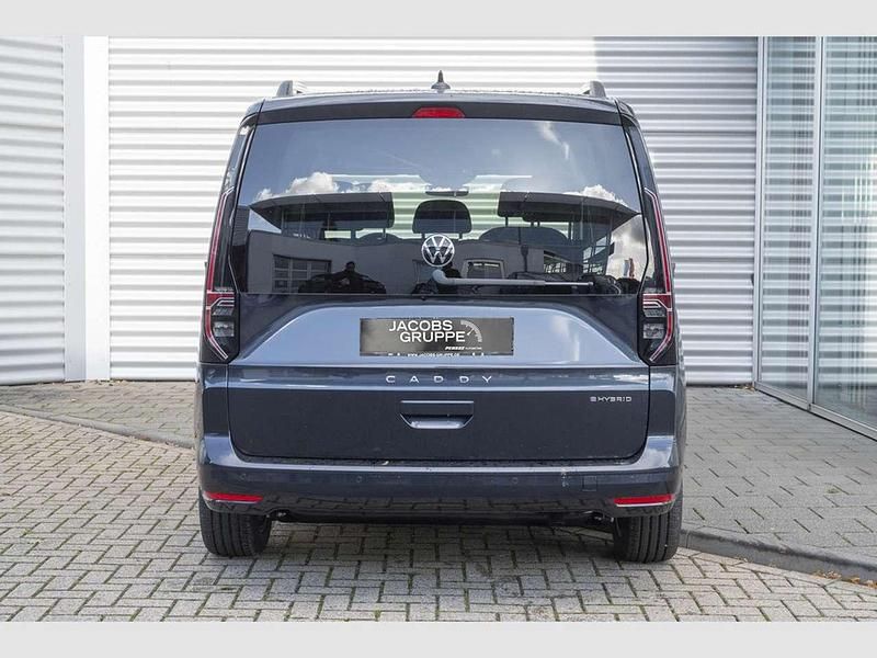 Neu VW Caddy Life 150 PS (110 kW) 2026 Blau Van / Kleinbus