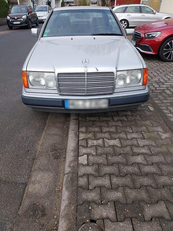 Gebraucht Mercedes 230 1992 Grau Limousine