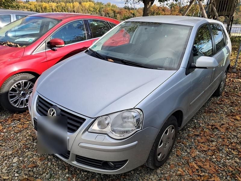 Gebraucht VW Polo 75 PS (55 kW) 2009 Silber Kleinwagen