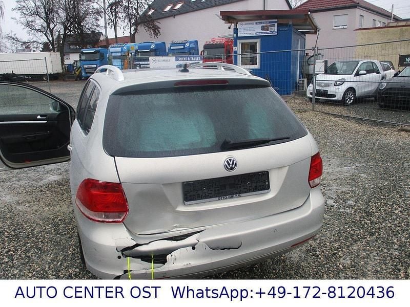 Gebraucht VW Golf Highline 160 PS (117 kW) 2011 Gold Kombi