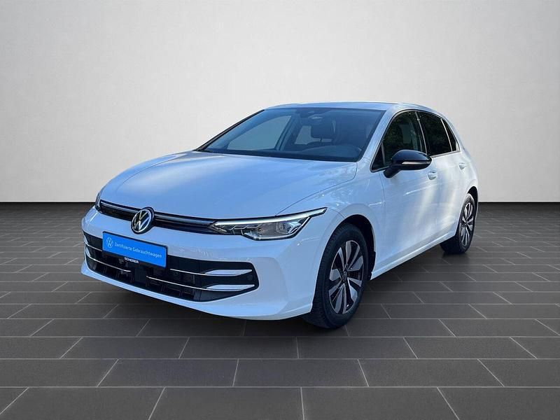 Pure white Gebraucht 2025 VW Golf VIII Goal Limousine | 23.990 € (Superpreis) - Bild 1/4
