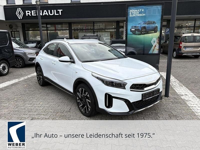 Weiß Gebraucht 2022 Kia XCeed Vision SUV | 18.470 € (Fairer Preis) - Bild 1/4