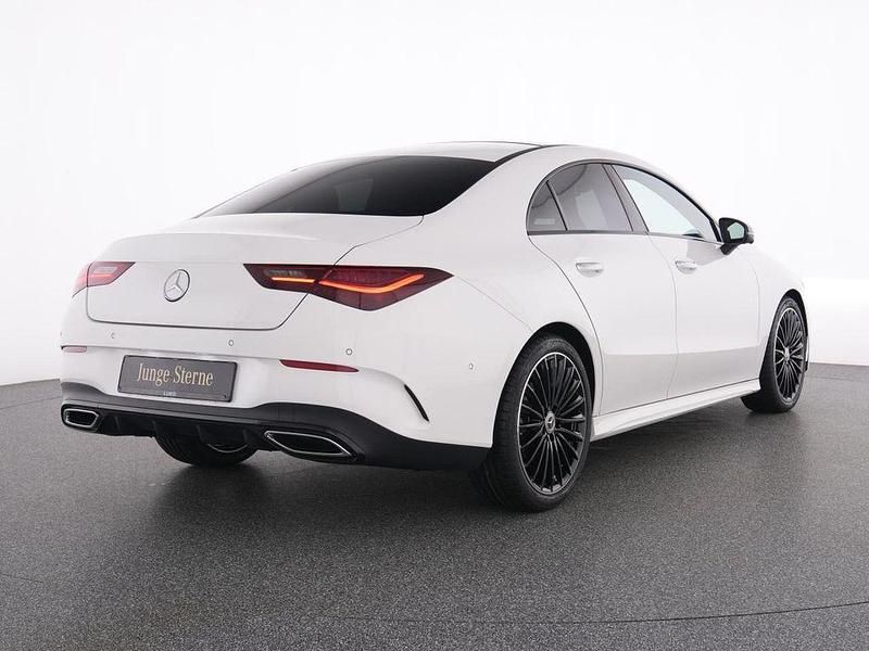 Gebraucht Mercedes CLA220 AMG 190 PS (139 kW) 2024 Weiß Limousine
