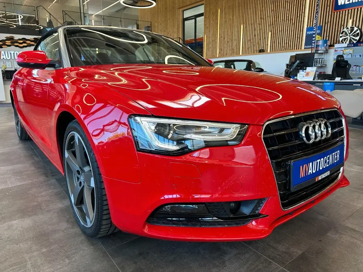 Gebraucht Audi A5 Cabriolet Ambiente 224 PS (164 kW) 2013 Rot Cabrio