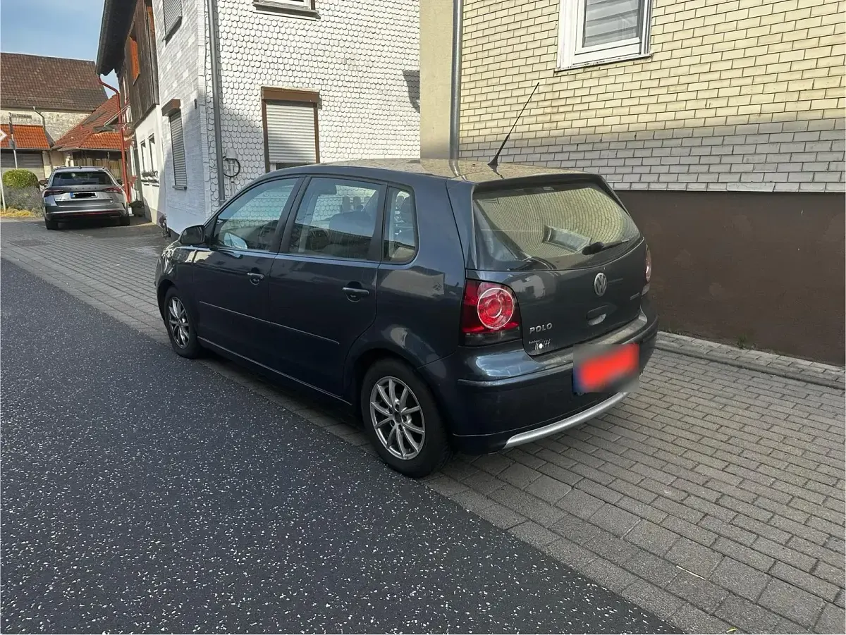 Gebraucht VW Polo 80 PS (58 kW) 2009 Grau Kleinwagen