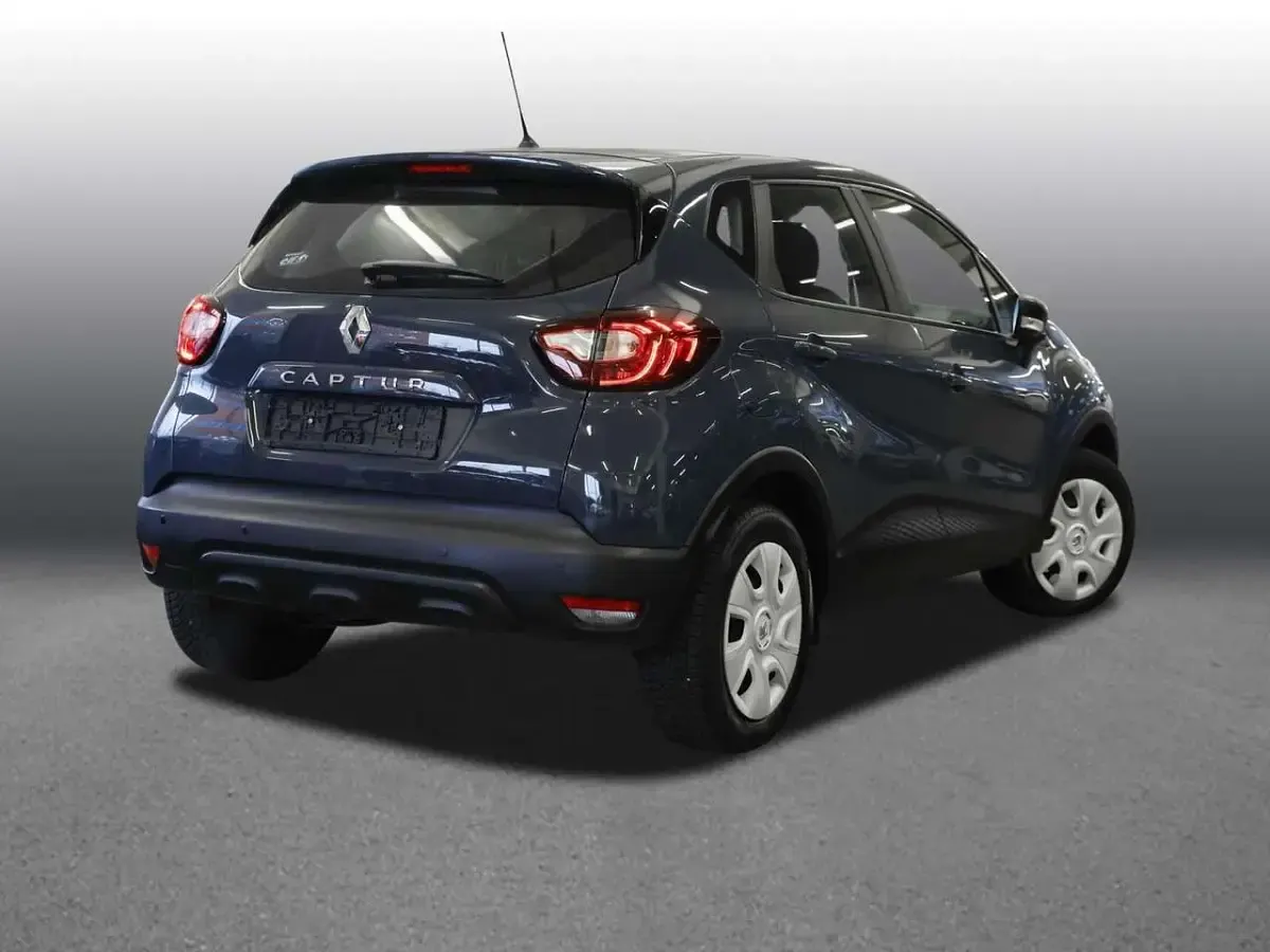 Używany Renault Captur Life 90 KM (66 kW) 2019 Niebieski SUV