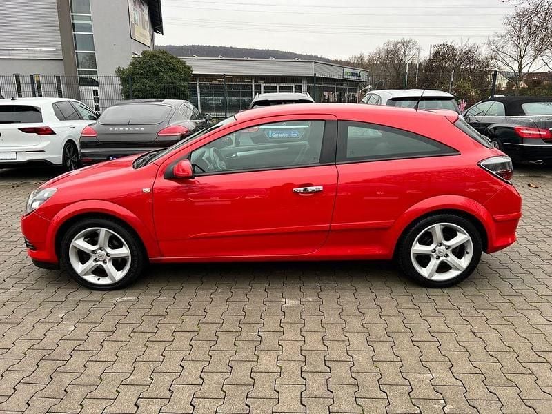 Gebraucht Opel Astra GTC Sport 125 PS (91 kW) 2005 Rot Coupé