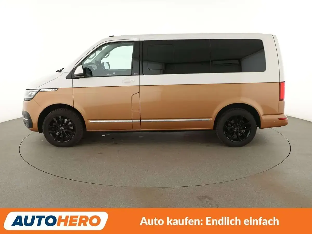Używany VW Multivan Generation Six 199 KM (146 kW) 2021 Brązowy Minivan