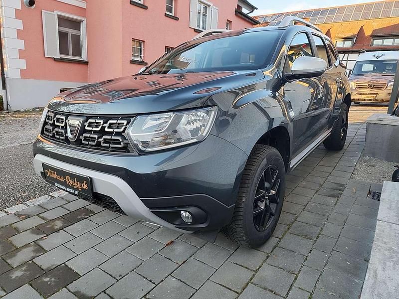 Grau Gebraucht 2020 Dacia Duster Prestige SUV | 12.600 € (Fairer Preis) - Bild 1/4