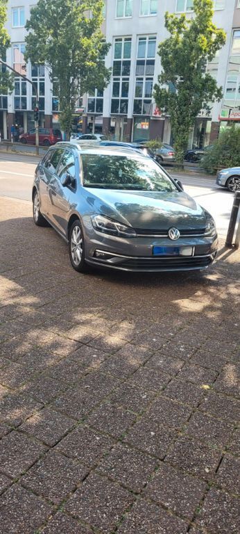 Grau Gebraucht 2018 VW Golf VII Join Kombi | 12.200 € (Guter Preis) - Bild 1/4