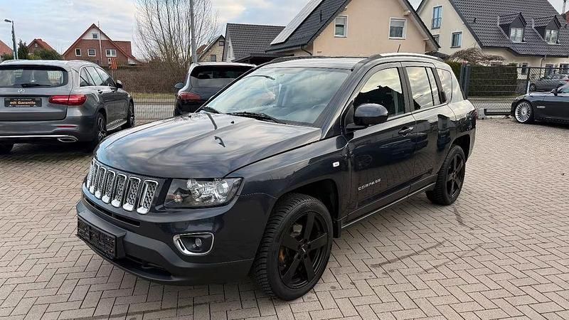 Gebraucht Jeep Compass Limited 136 PS (100 kW) 2013 Grau SUV