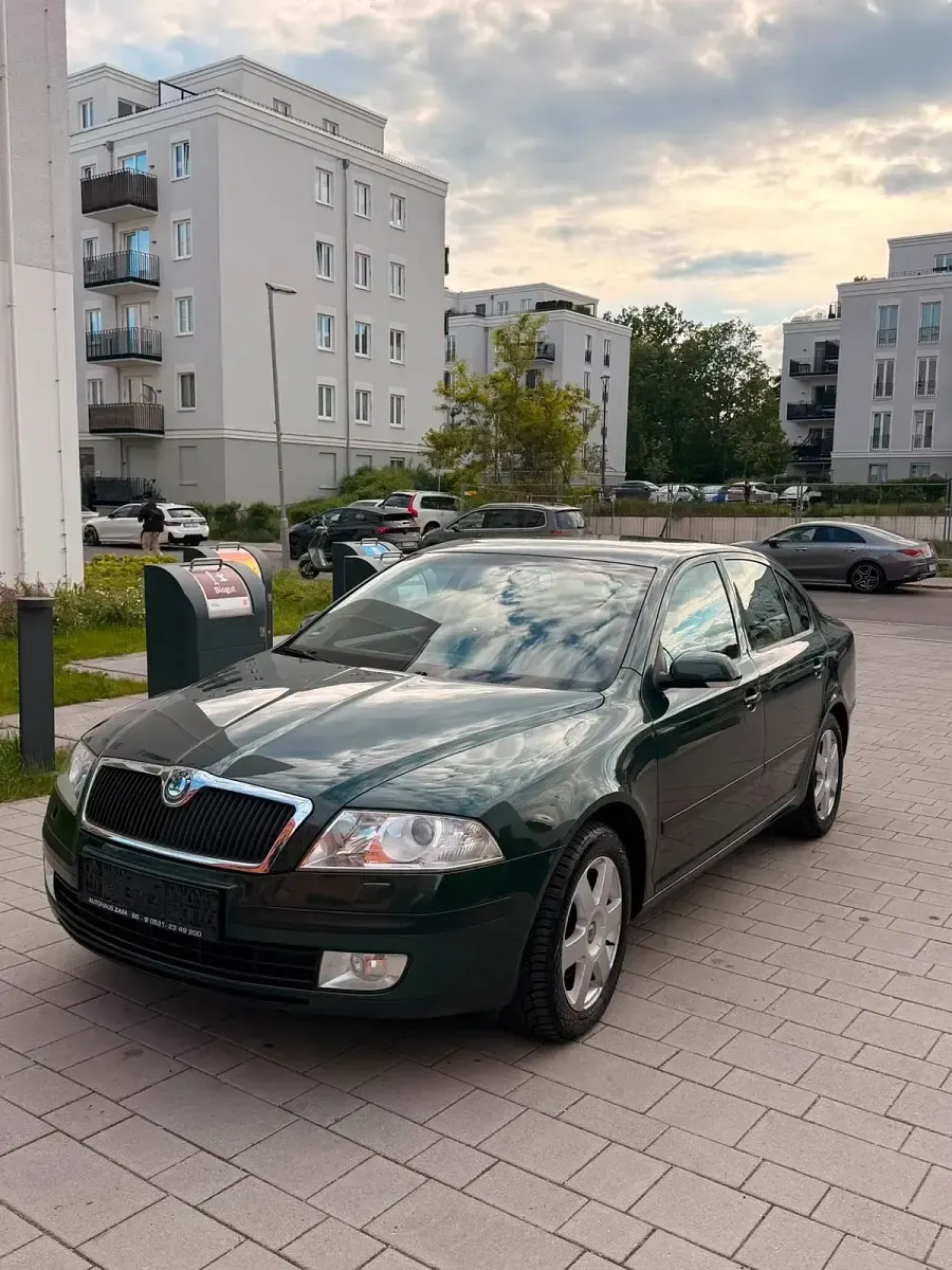 Gebraucht Skoda Octavia 160 PS (117 kW) 2008 Grün Limousine
