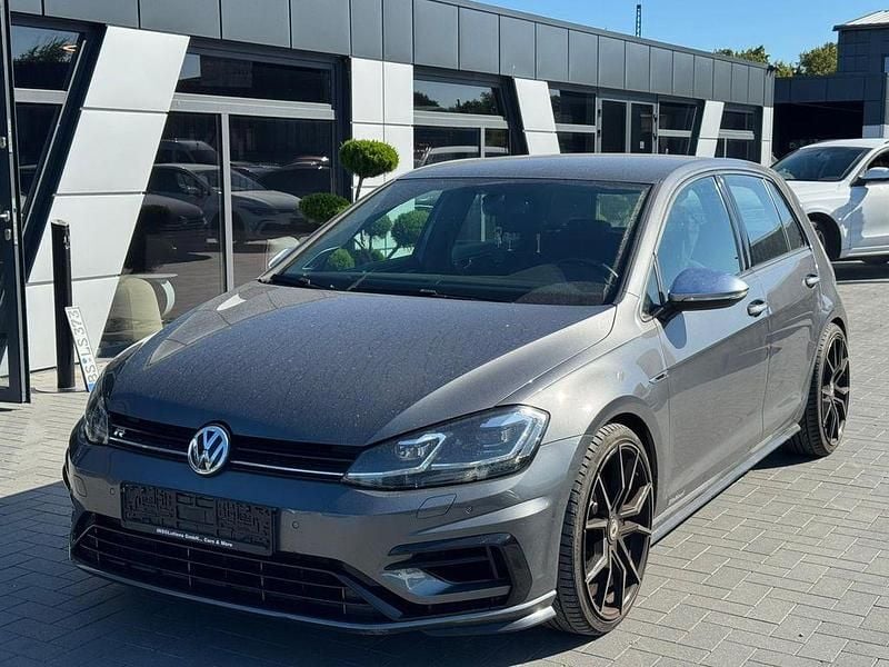 Grau Gebraucht 2020 VW Golf R Limousine | 24.990 € (Superpreis) - Bild 1/4