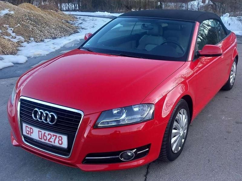 Gebraucht Audi A3 Cabriolet Attraction 105 PS (77 kW) 2010 Rot Cabrio