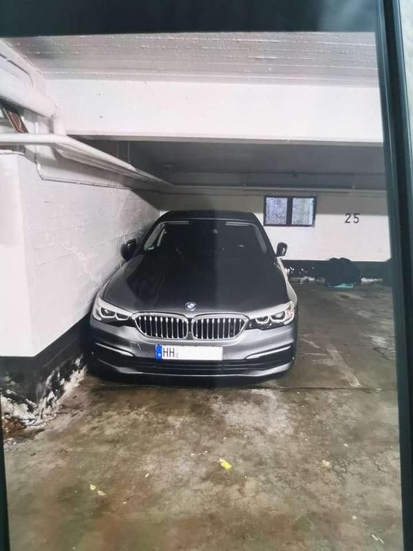 Grau Gebraucht 2017 BMW 530 Limousine | 23.890 € (Fairer Preis) - Bild 1/3