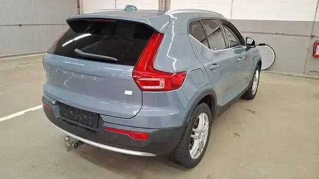 Usata Volvo XC40 Plus 261 CV (191 kW) 2022 Grigio SUV