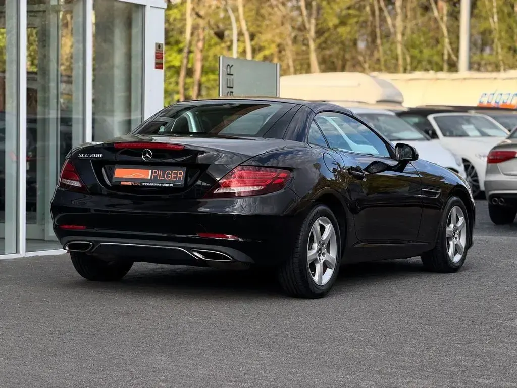 Gebraucht Mercedes SLC200 184 PS (135 kW) 2019 Schwarz Cabrio