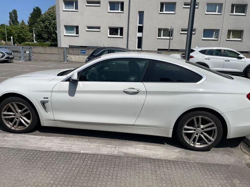 Gebraucht BMW 420 Sport Line 184 PS (135 kW) 2013 Weiß Coupé