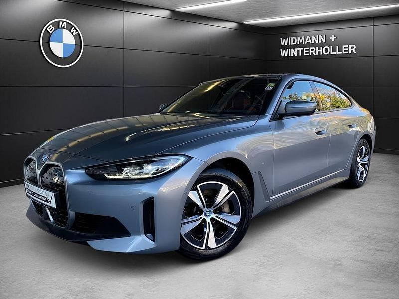 Grau Gebraucht 2022 BMW i4 Sport Line Limousine | 37.780 € (Etwas zu teuer) - Bild 1/3