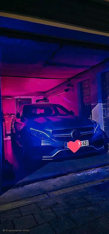 Grau Gebraucht 2015 Mercedes C63 AMG AMG Limousine | 40.500 € - Bild 1/4