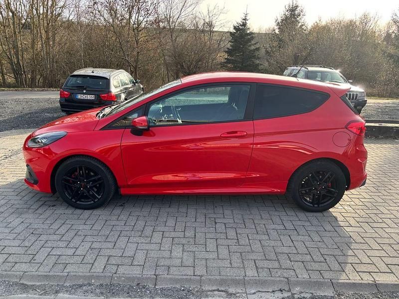 Gebraucht Ford Fiesta ST 200 PS (147 kW) 2018 Rot Kleinwagen