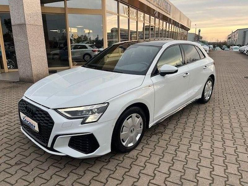 Gebraucht Audi A3 S-Line 150 PS (110 kW) 2023 Weiß Limousine