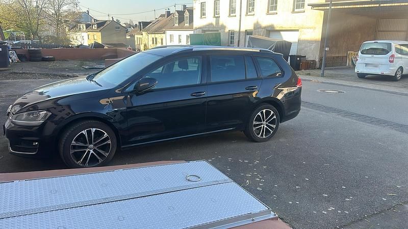 Gebraucht VW Golf VII 150 PS (110 kW) 2015 Schwarz Kombi