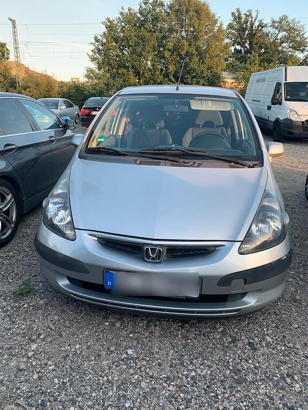 Grau Gebraucht 2003 Honda Jazz Kleinwagen | 2.300 € - Bild 1/4