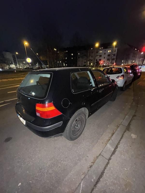 Gebraucht VW Golf IV 75 PS (55 kW) 2002 Kleinwagen