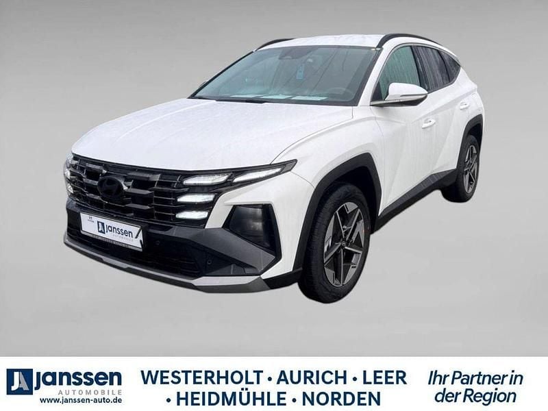 Neu Hyundai Tucson Trend 239 PS (175 kW) 2025 Atlas white SUV