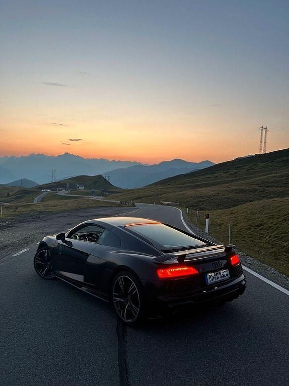 Schwarz Gebraucht 2022 Audi R8 Coupé Performance Coupé | 159.999 € (Superpreis) - Bild 1/4