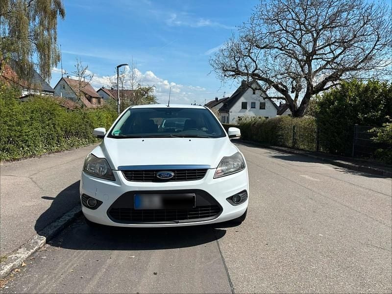 Usata Ford Focus 80 CV (58 kW) 2010 Bianco Utilitaria