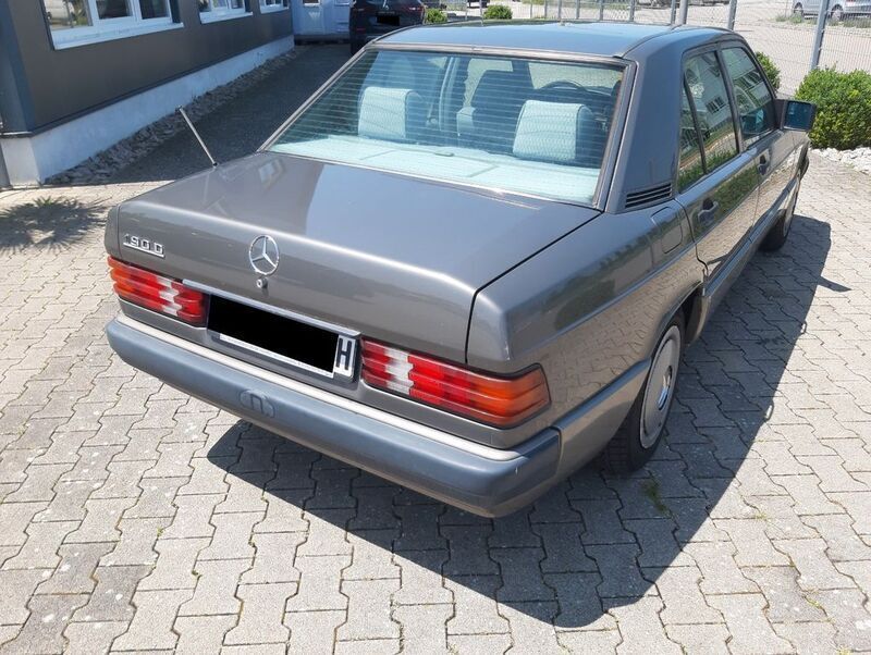 Gebraucht Mercedes 190 75 PS (55 kW) 1989 Grau Limousine