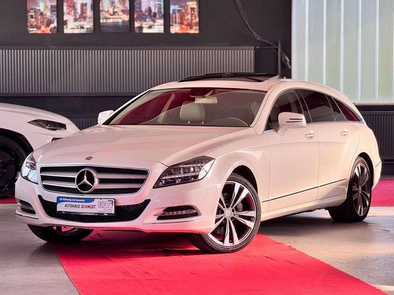Diamantweiß designo lack Gebraucht 2014 Mercedes CLS350 Kombi | 20.300 € (Fairer Preis) - Bild 1/4