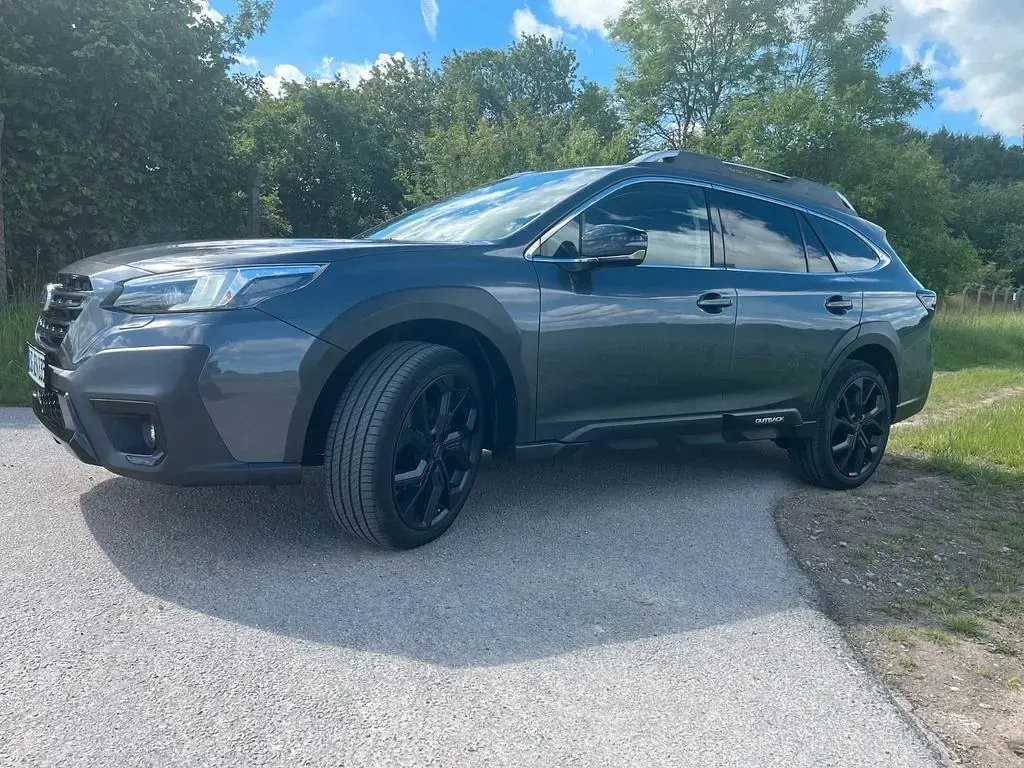 Gebraucht Subaru Outback Platinum 169 PS (124 kW) 2024 Grau Kombi