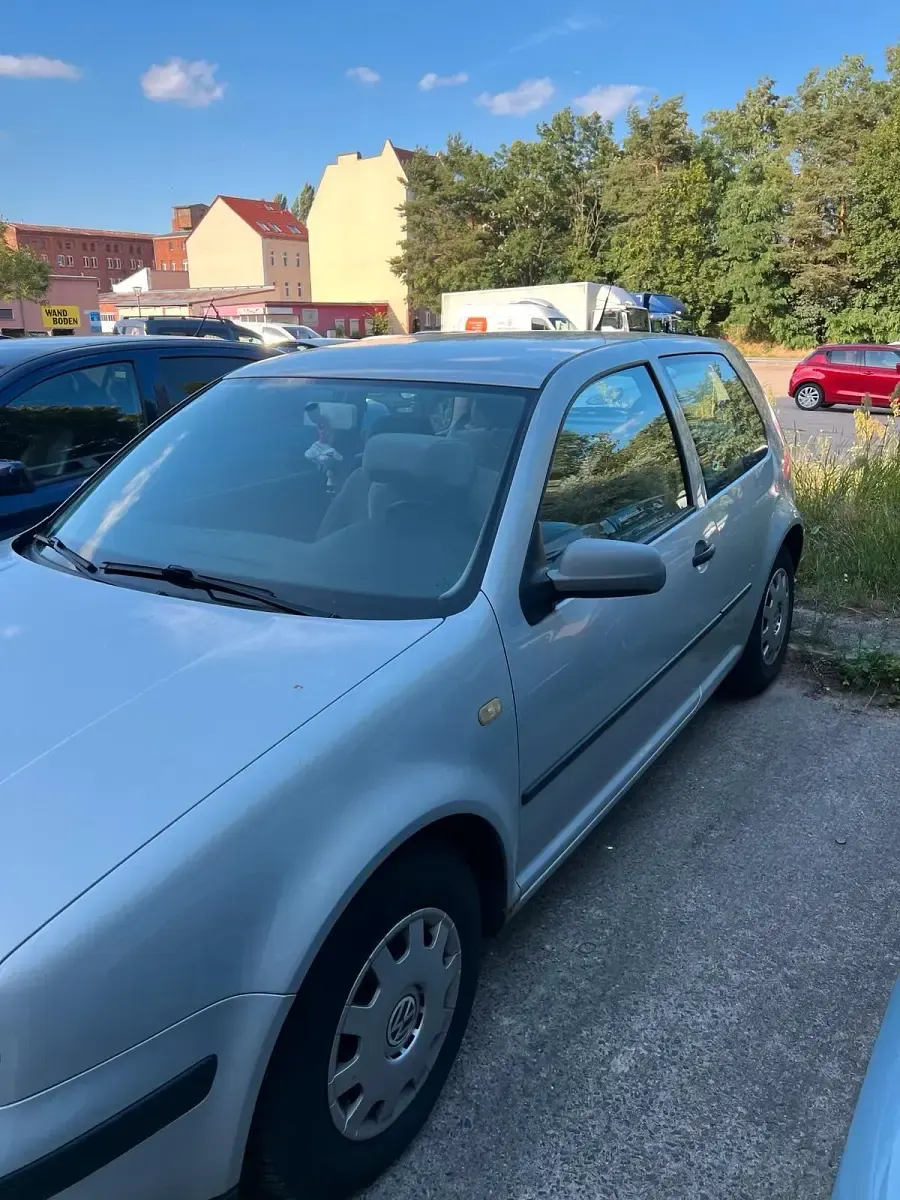 Gebraucht VW Golf III 75 PS (55 kW) 1999 Silber Kleinwagen