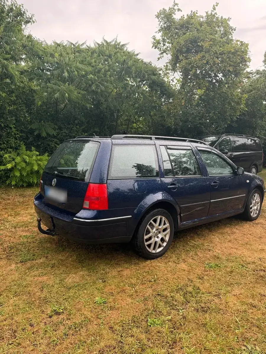 Gebraucht VW Bora 106 PS (77 kW) 2002 Blau Kombi