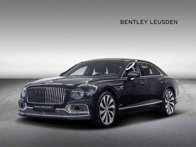 Grau Gebraucht 2023 Bentley Flying Spur Limousine | 245.630 € - Bild 1/4