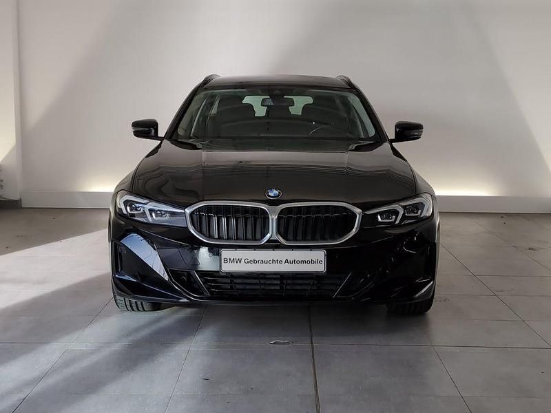 Gebraucht BMW 318 Sport Line 156 PS (114 kW) 2023 Schwarz Kombi