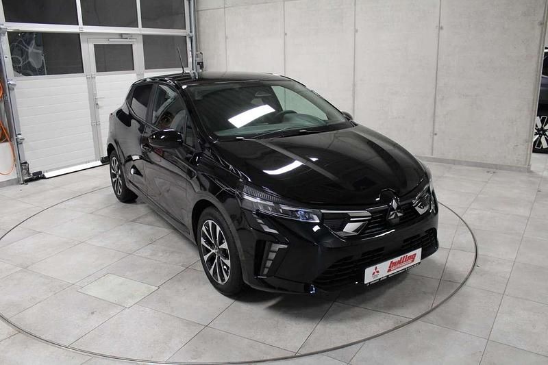 Neu Mitsubishi Colt Plus 91 PS (66 kW) 2025 Onyxschwarz Kleinwagen