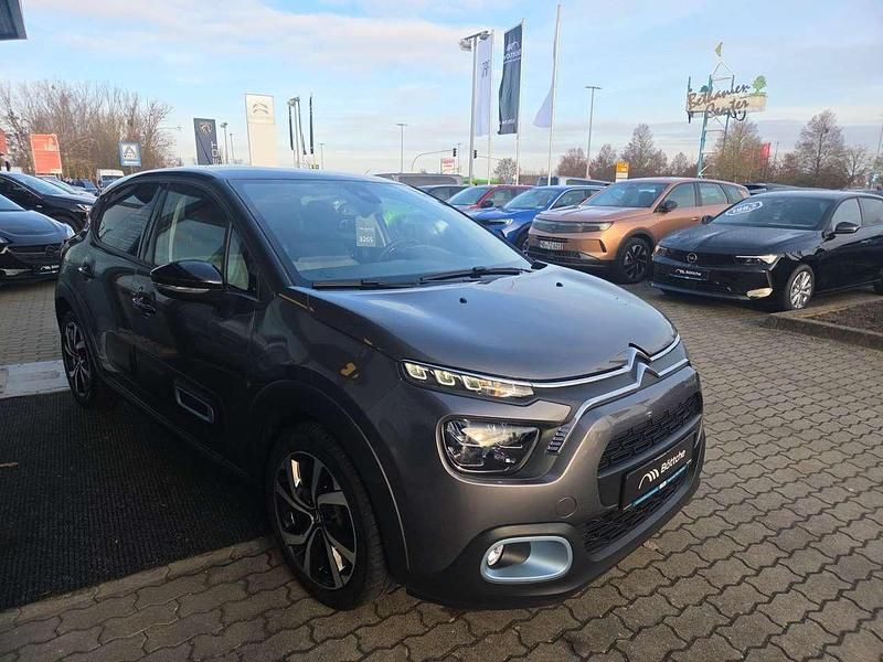 Gebraucht Citroën C3 110 PS (80 kW) 2023 Lackierung platiniumgrau/meta Limousine