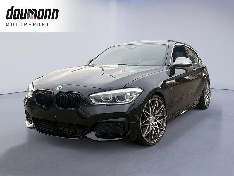 Schwarz Gebraucht 2017 BMW M140 Performance Kleinwagen | 27.900 € (Fairer Preis) - Bild 1/4