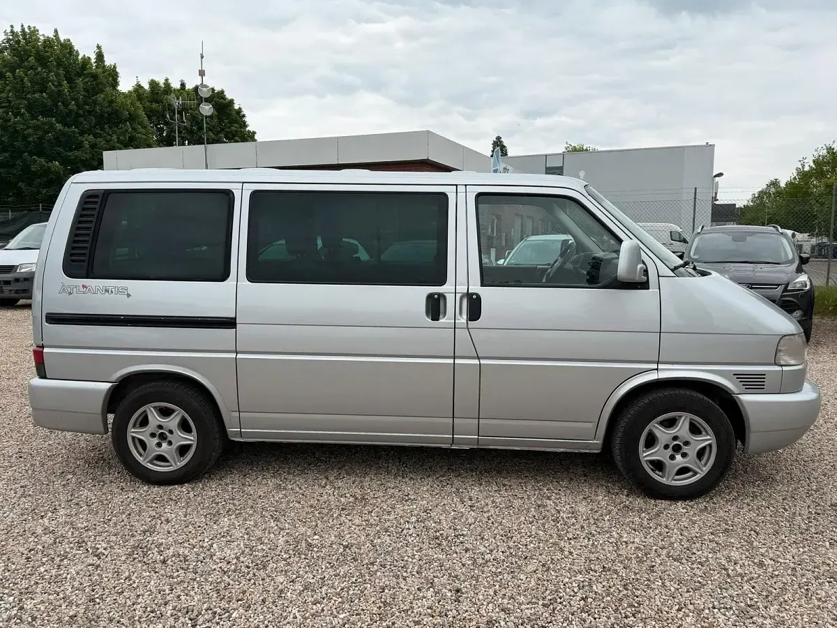 Używany VW Multivan 102 KM (75 kW) 2001 Srebrny Minivan