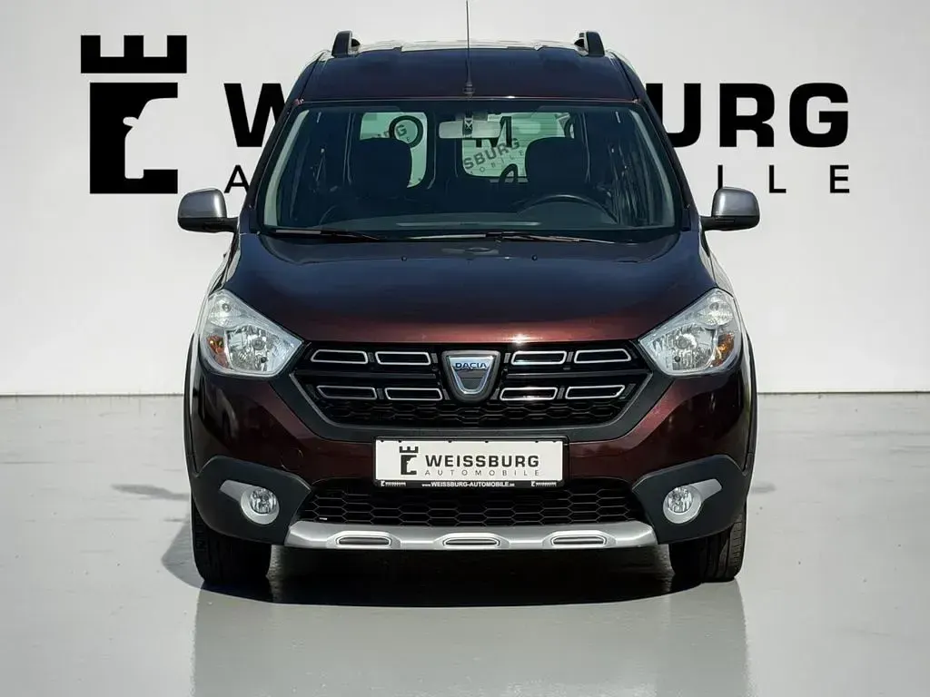 Gebraucht Dacia Dokker Celebration 116 PS (85 kW) 2017 Braun Van / Kleinbus