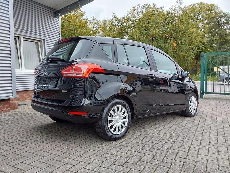 Second-hand Ford B-MAX Trend 101 CP (74 kW) 2017 Negru Monovolum